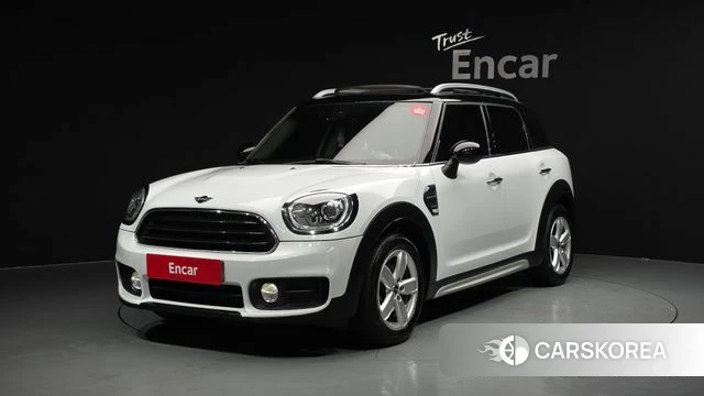Mini Cooper Countryman 2018 Белый из Кореи