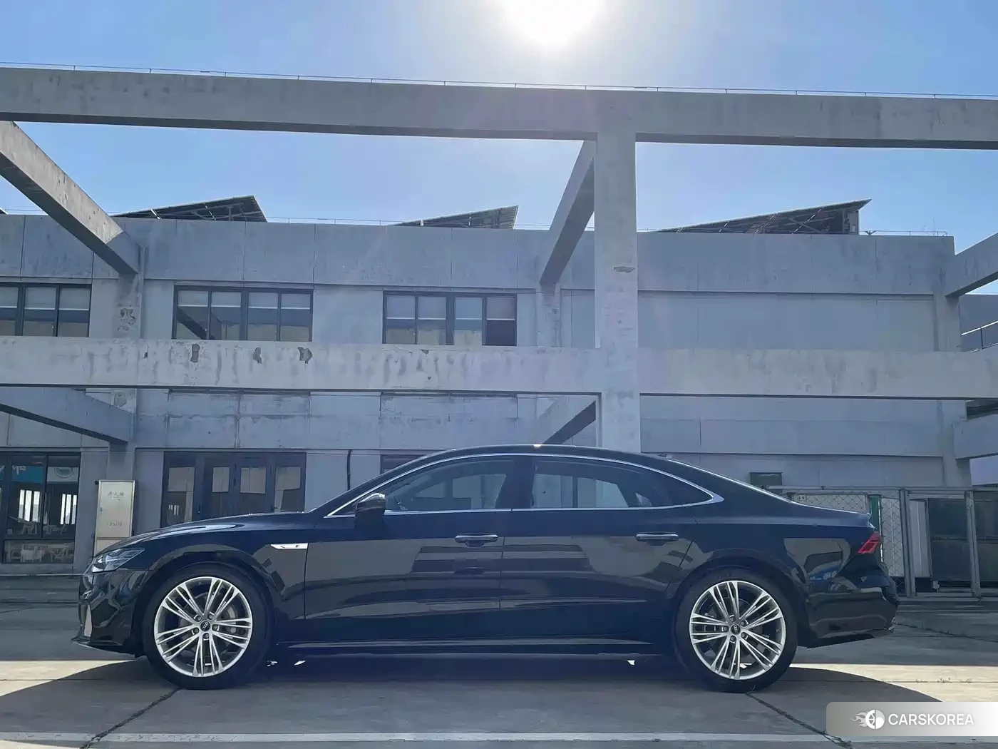 Audi A7L 2026 Черный из Китая