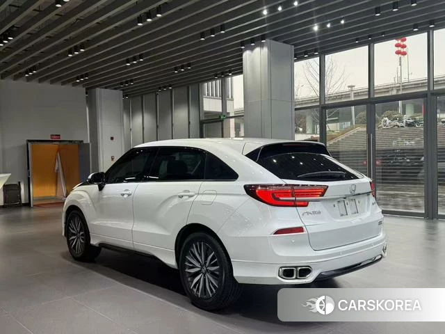 Honda Crown Road 2022 Белый из Китая