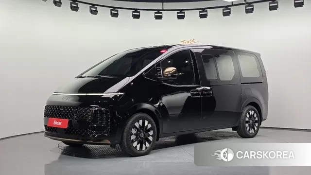 Hyundai Staria 2025 Черный из Кореи