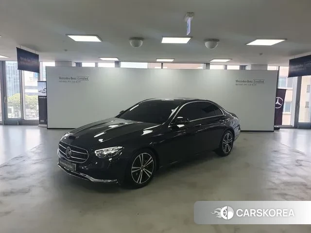 Mercedes-Benz E-Class W213 2020 Серый из Кореи
