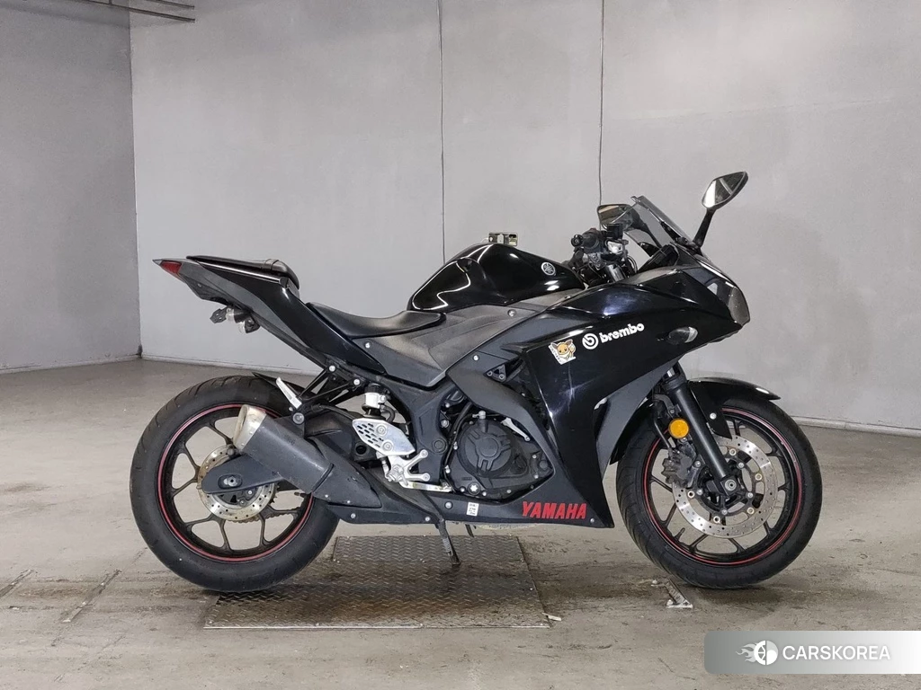 Проданный Yamaha YZF-R25 2014 из Японии