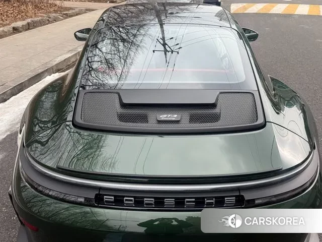 Porsche 911(992) 2022 Темно-зеленый из Кореи