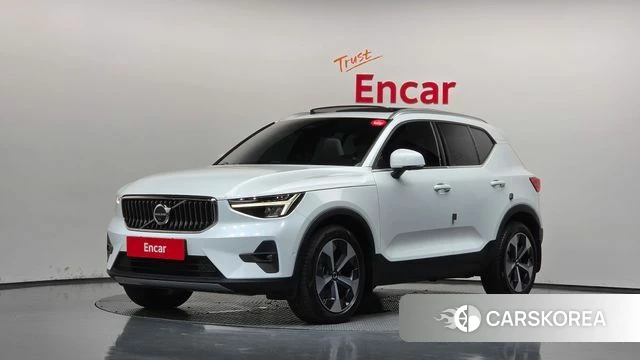 Volvo XC40 2023 Белый из Кореи