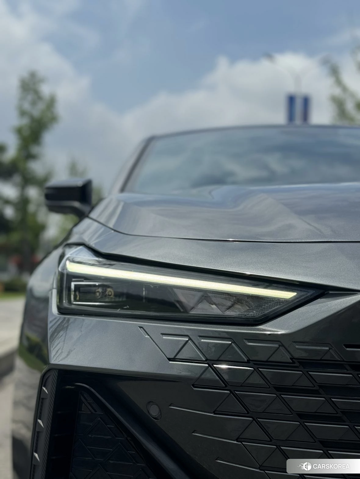 Chang'an UNI-V 2022 Темно-серый из Китая
