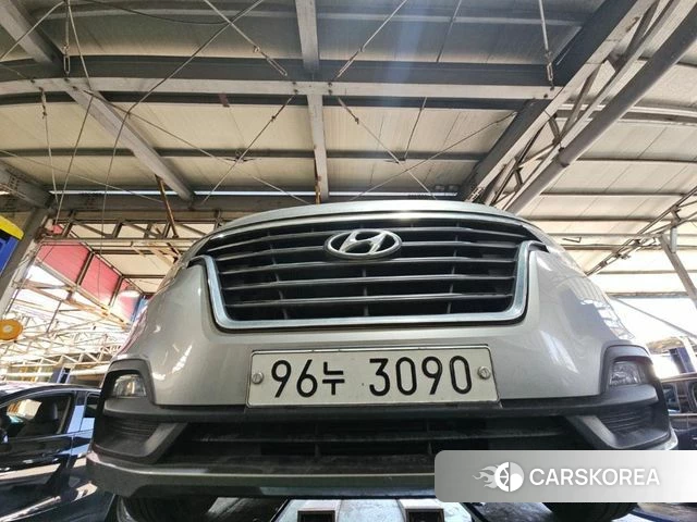 Hyundai The New Grand Starex 2018 Серебряный из Кореи