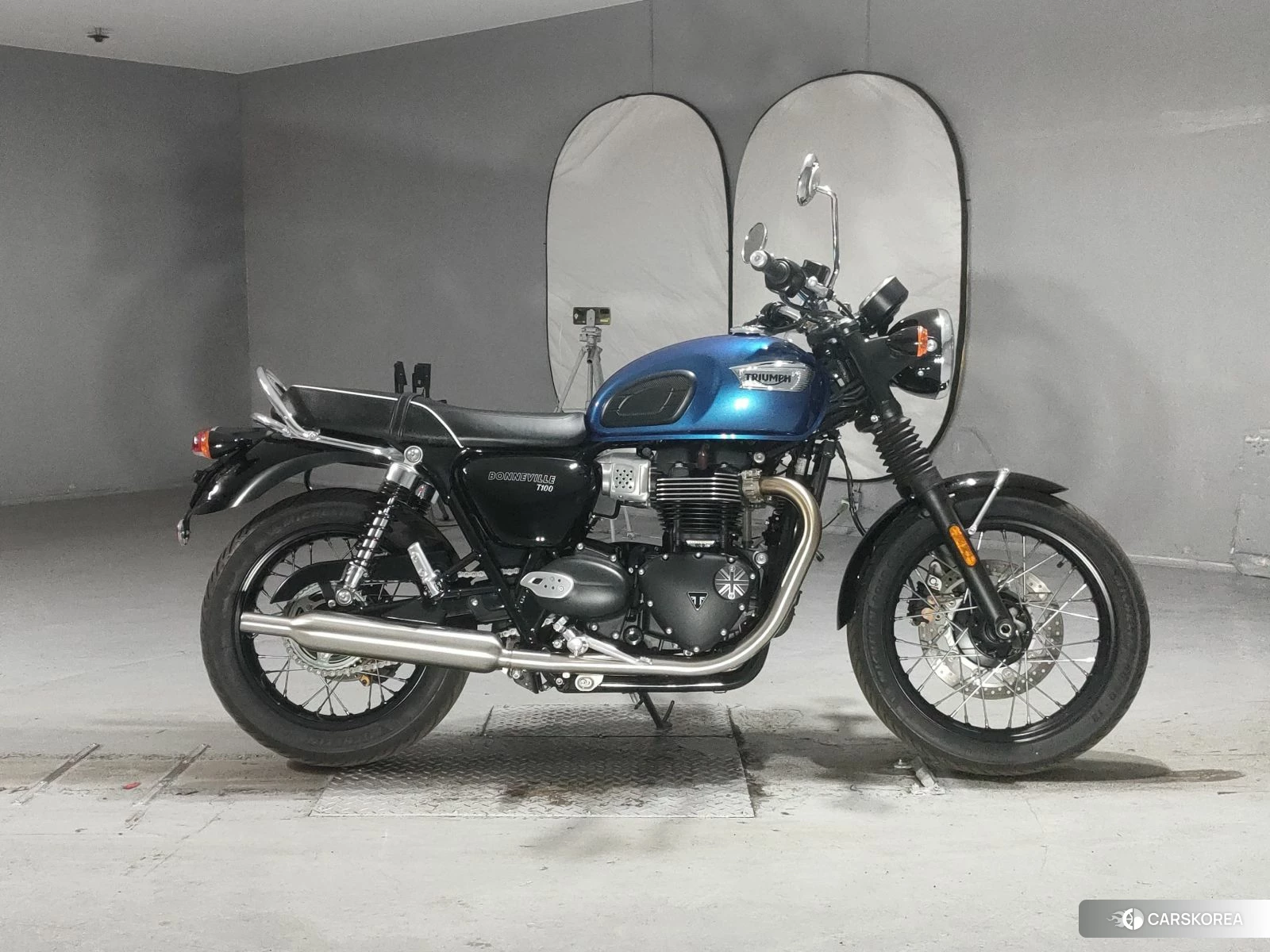 Triumph BONNEVILLE T100 2023 из Японии