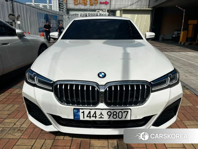 BMW 5 Series (G30) 2022 Белый из Кореи