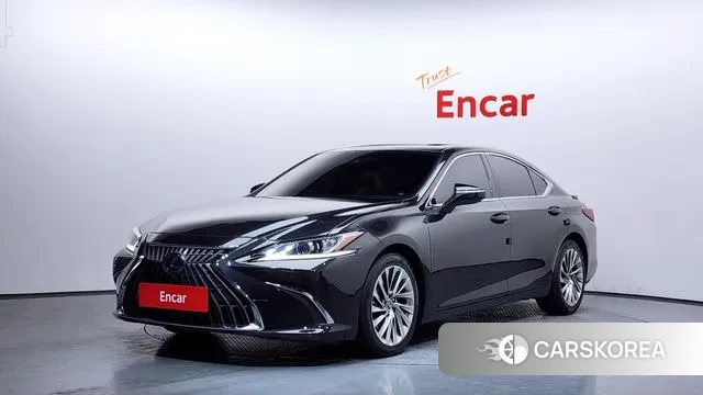 Lexus ES300h 7th generation 2022 Черный из Кореи