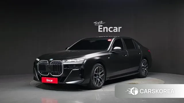 BMW 7 Series (G70) 2023 Черный из Кореи