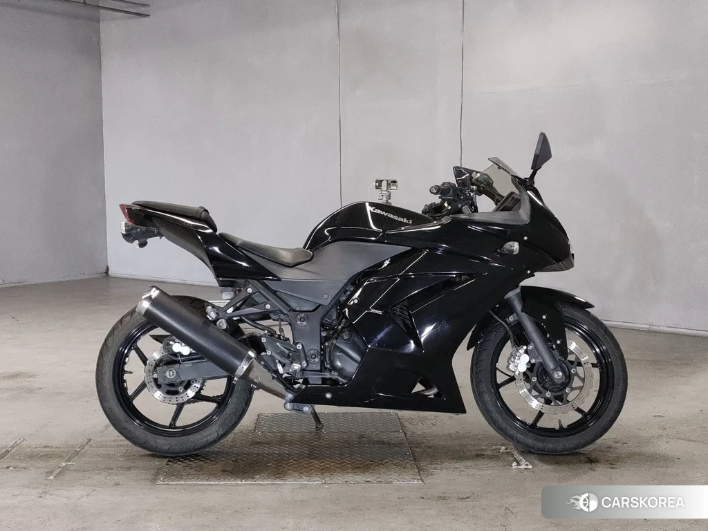 Проданный Kawasaki NINJA 250R id 4158857 из Японии