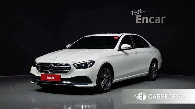 Mercedes-Benz E-Class W213 2022 Белый из Кореи