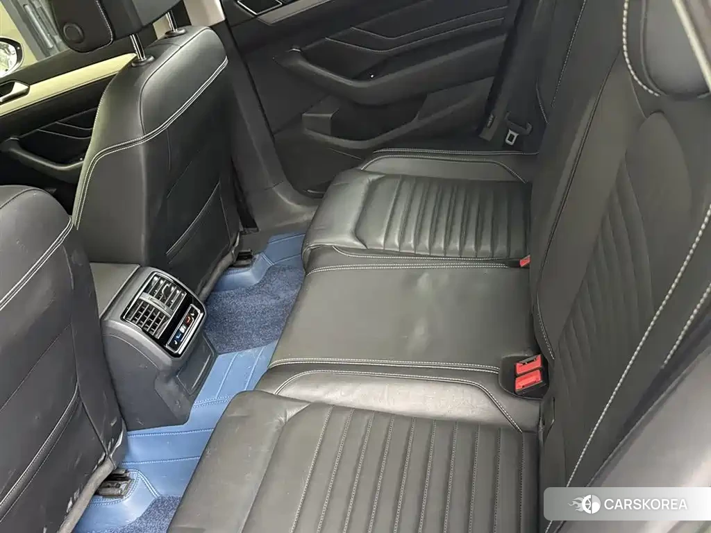 Volkswagen Wei Lan 2022 Синий из Китая