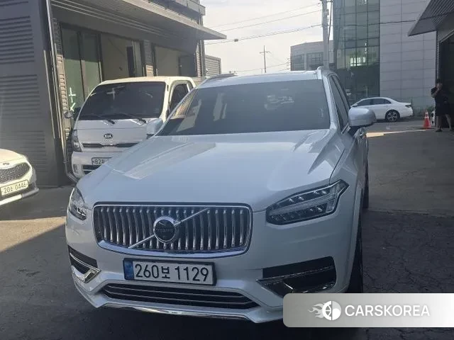 Volvo XC90 second Generation 2022 Белый из Кореи