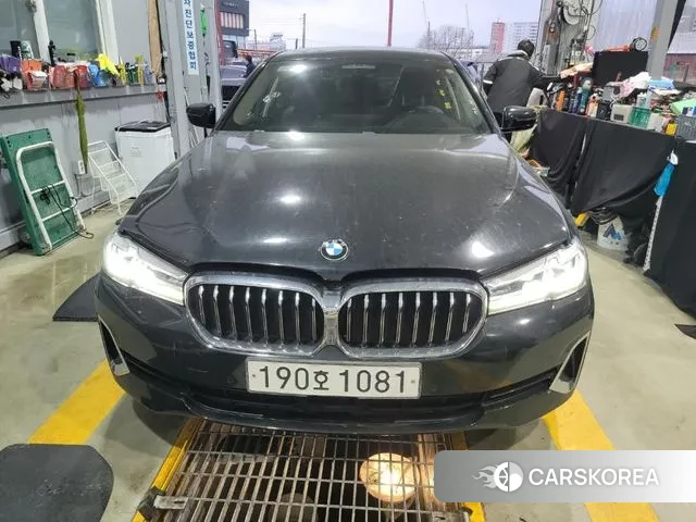 BMW 5 Series (G30) 2021 Черный из Кореи