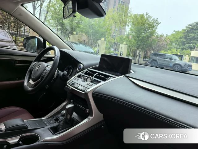 Lexus NX 2021 Белый из Китая