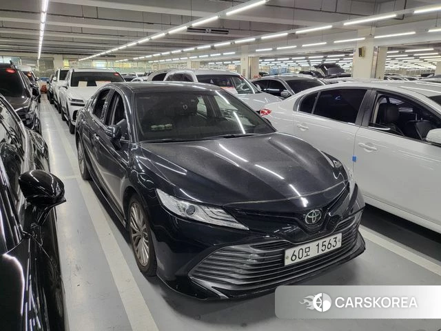 Toyota Camry (XV70) 2019 Серый из Кореи