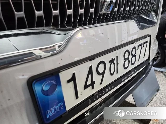 Lincoln Aviator 2nd generation 2021 Белый из Кореи