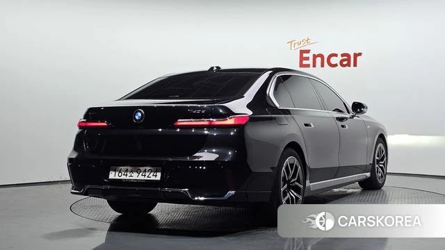 BMW 7 Series (G70) 2025 Черный из Кореи
