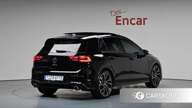 Volkswagen Golf 8th Generation 2024 Черный из Кореи