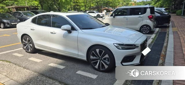 Volvo S60 3rd generation 2024 Белый из Кореи