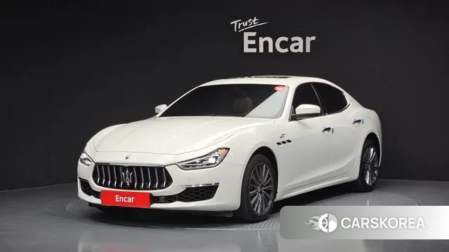 Maserati Ghibli 2022 Белый из Кореи
