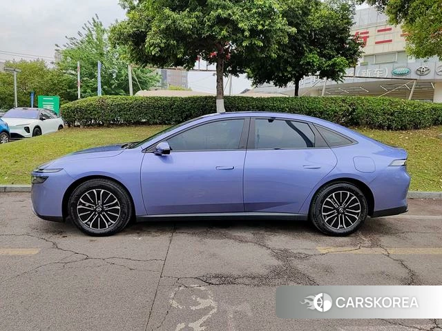 Nissan N6 2026 Синий из Китая
