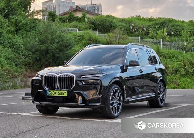 BMW X7 (G07) 2026 Черный из Кореи