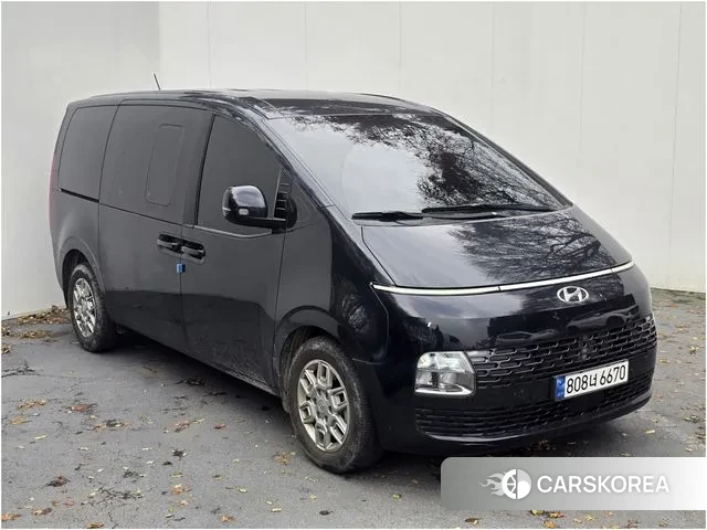 Hyundai Staria 2023 Черный из Кореи