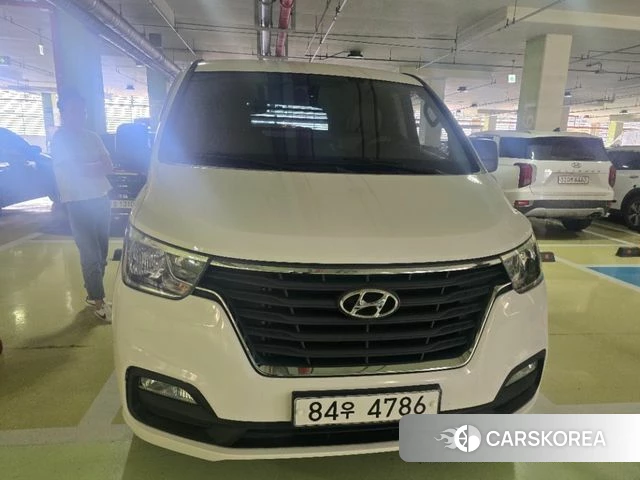 Hyundai The New Grand Starex 2019 Белый из Кореи