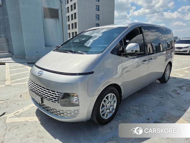 Hyundai Staria 2022 Серебряный из Кореи