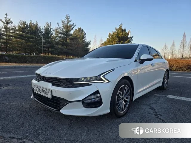 Kia K5 3rd generation 2022 Белый из Кореи