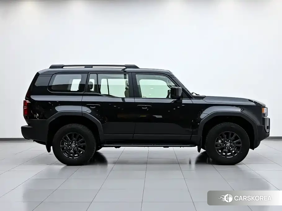 Toyota Prado 2025 Черный из Китая
