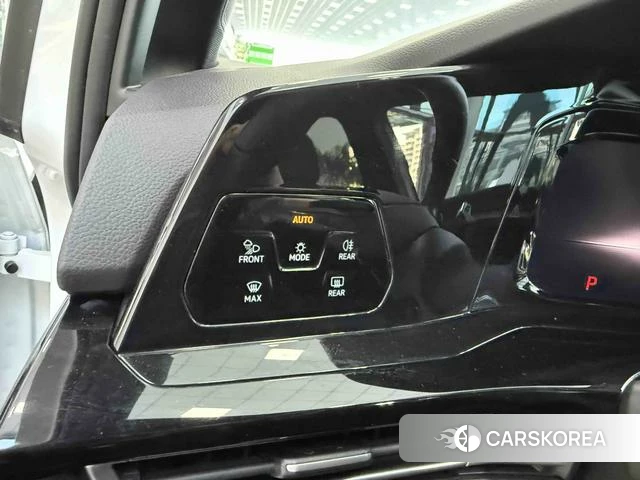 Volkswagen Golf 2022 Белый из Китая