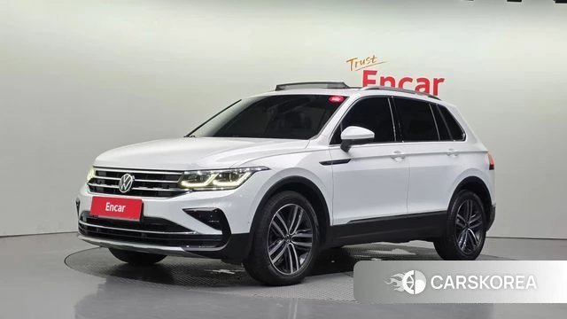 Volkswagen Tiguan second Generation 2022 Белый из Кореи