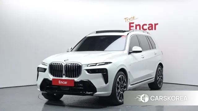 BMW X7 (G07) 2023 Белый из Кореи