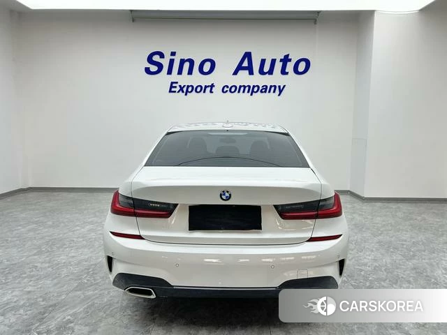 BMW 3 series 2023 Белый из Китая