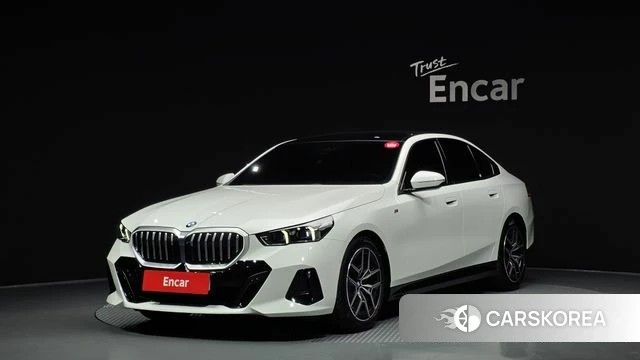 BMW 5 Series (G60) 2025 Белый из Кореи