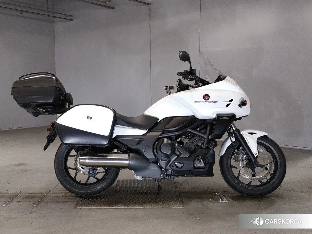 Проданный Honda CTX700 DCT 2016 из Японии
