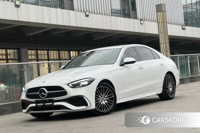 Mercedes-Benz Class C 2023 Белый из Китая