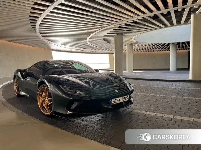 Ferrari F8 Tributo 2022 Темно-зеленый из Кореи