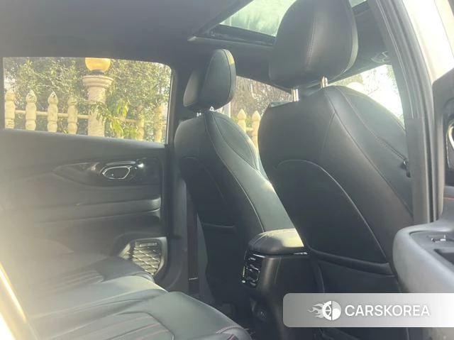 GAC Trumpchi Shadow Leopard 2023 Белый из Китая