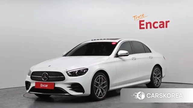 Mercedes-Benz E-Class W213 2022 Белый из Кореи