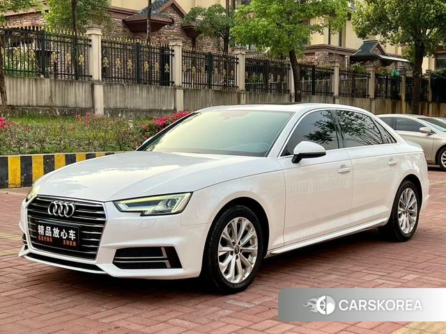 Audi A4L 2019 Белый из Китая