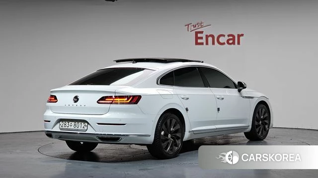 Volkswagen Arteon 2019 Белый из Кореи