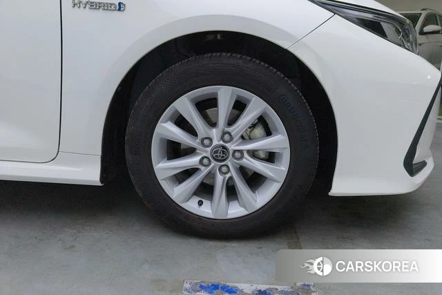 Toyota Corolla 2023 Белый из Китая