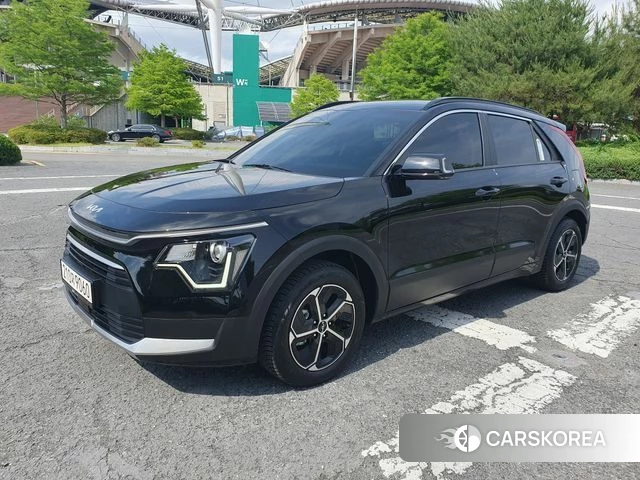 Kia Di Ol Nu Niro 2024 Черный из Кореи