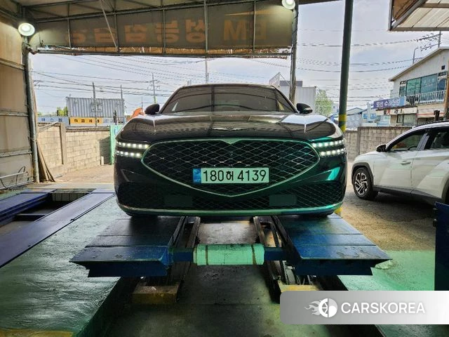 Genesis G90 (RS4) 2022 Черный из Кореи