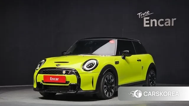 Mini Cooper S 2023 Светло-зеленый из Кореи