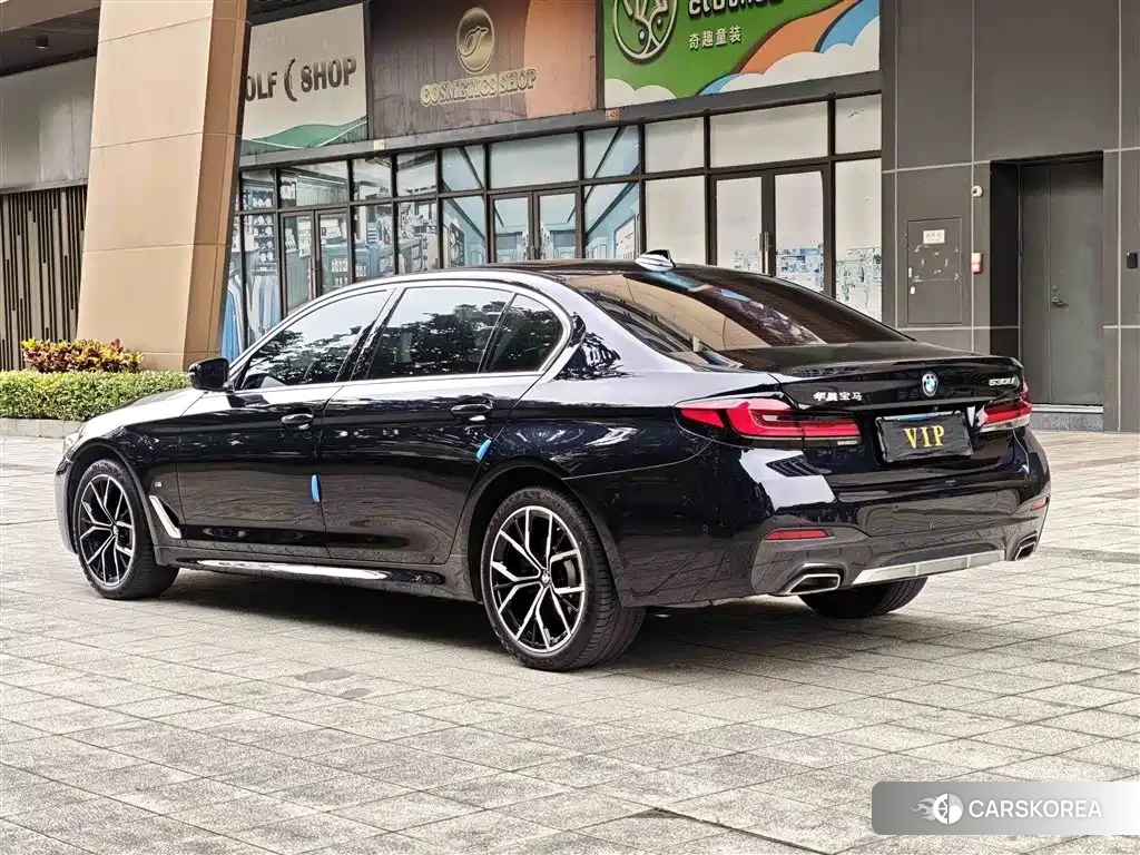 BMW 5 series 2023 Черный из Китая